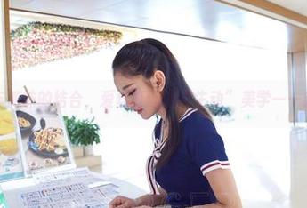 高清与裤袜的结合，爱丝打造的“生动”美学——恭喜你