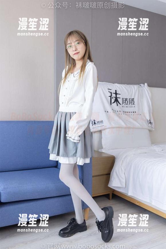 BoBoSocks袜啵啵 - 嗨，稚予带你进入高清专区：裸足也玩转水中鞋！