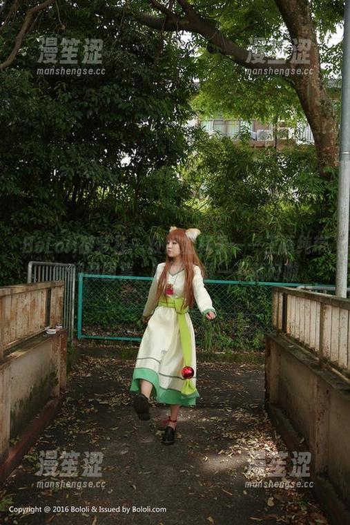 BoLoli菠萝社 - 校服的样子——王语纯带你翻阅图集，随便下载一下就好啦