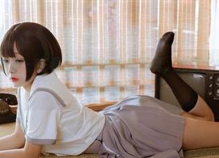MTYH喵糖映画 – 在看蠢沫沫的黑色写真，连萤火虫都敢借光你这衣服！