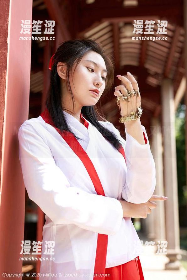 MiiTao蜜桃社 - 私拍挺好，甜心又如何？从伊素妍的作品里体味得失!