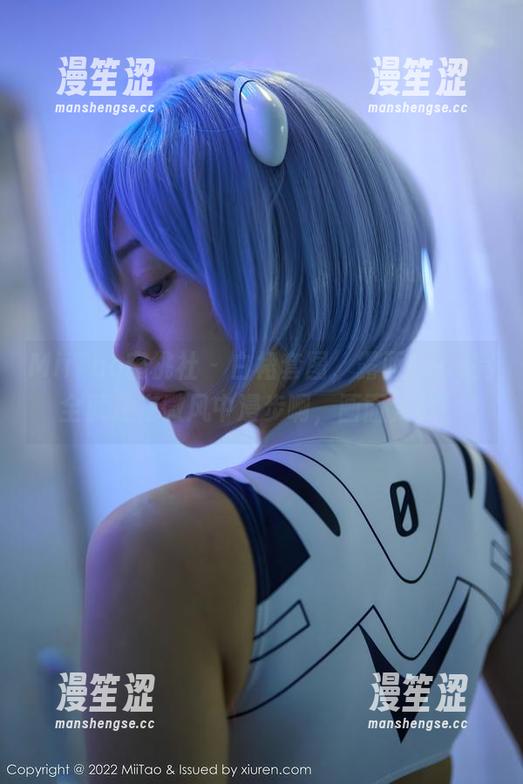 MiiTao蜜桃社-露西Lucy MiiTao蜜桃社 - 白裙套图,露西Lucy完全就是在微风中漫步啊,画面太美!