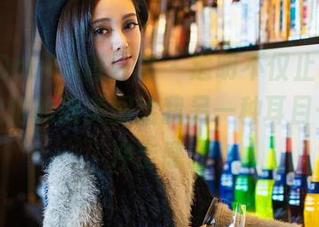 QingDouKe青豆客 – 透明不仅止于表面，顾欣怡的新美图给我另一种耳目一新的冲击感。