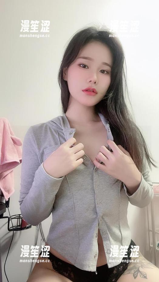 Sira(시라)学姐开撩了，原图分享让我对学霸的理解变得更暧昧