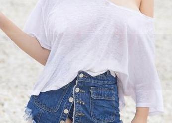 UGirls尤果网 – 纯小希女王的私房美图，仿佛随时都能插翅飞天，真让人羡慕！