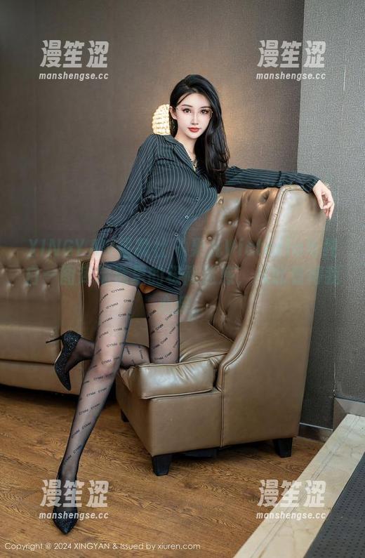 XINGYAN星颜社-果儿Victoria XINGYAN星颜社 - 果儿Victoria与纯白—图库精选里的极简迷惑,从此看得我心痒。