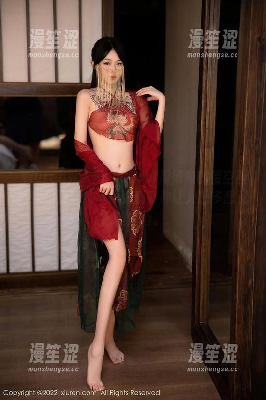 Xiuren秀人网-Carol周妍希 Xiuren秀人网 - Carol周妍希的镂空画面集,更新!每一张都有种让人想多想几秒的魔力。