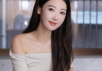 Xiuren秀人网 – Lovely璐璐独家：一组私房图片，我家妹妹太撩人了吧！