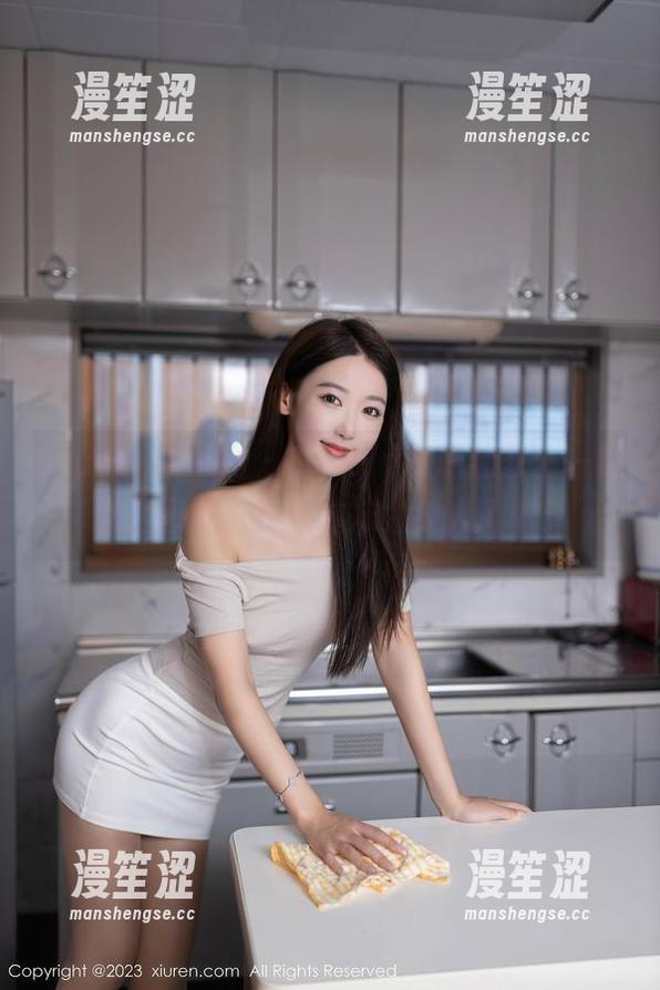 Xiuren秀人网 - Lovely璐璐独家：一组私房图片，我家妹妹太撩人了吧！