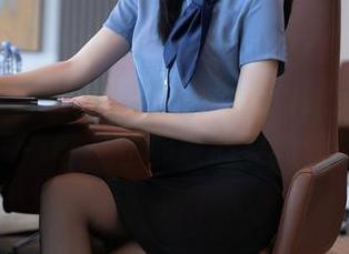 Xiuren秀人网 – 可乐Vicky的粉色图集——每一寸都是心灵的涂抹