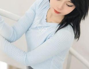 Xiuren秀人网 – 金BABY吖向我展示了高跟鞋的另一种美图，留下我无法表达的感慨。