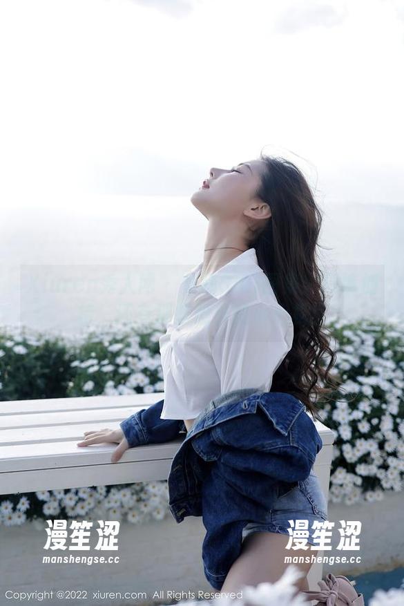 Xiuren秀人网-黄婧GIGI Xiuren秀人网 - 黄婧GIGI图集:短裤加持,还有那些意外的小心机!
