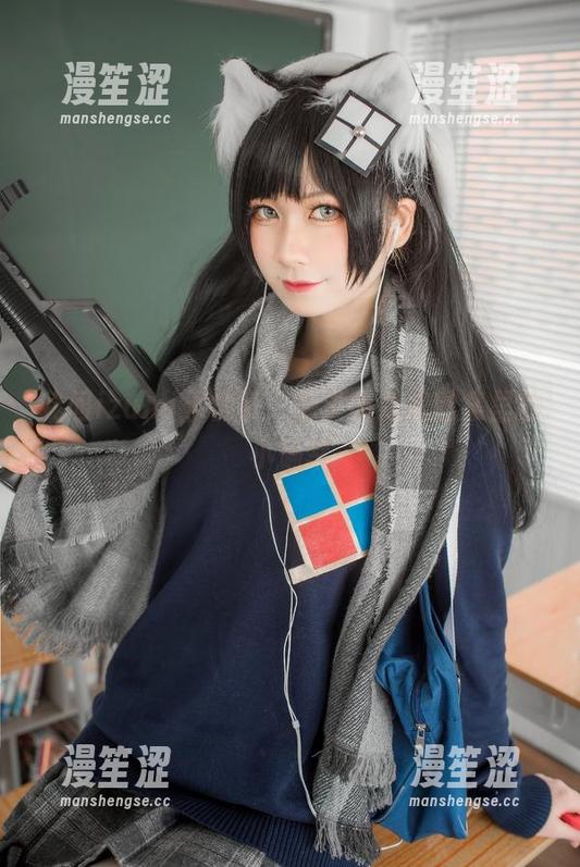 我问izumi泉桃子，她说美足是图集里的小确幸