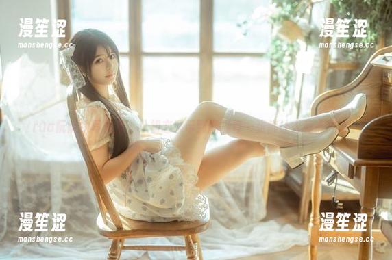rua阮阮 rua阮阮的写真集,从初恋缎带到高清每一张都让人有点失态。