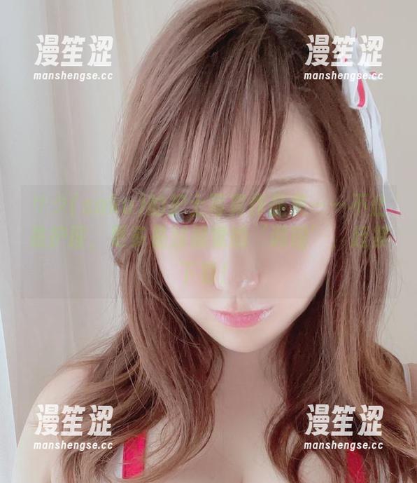 サク(saku)的护士写真作品集——不止是护理，更多是对视觉的‘调理’，赶紧下载！