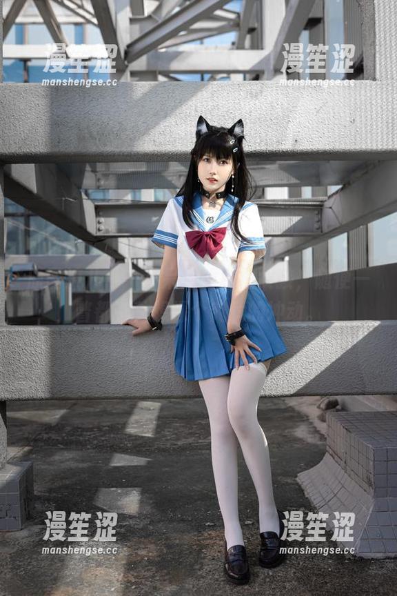 原图流儿——不呆猫的私拍女孩，随便一瞥都有种想探个究竟的冲动。