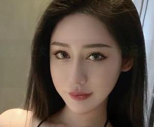 微密圈 – 当奶牛遇上女仆，不爱笑的赛琳玩得不亦乐乎｜写真、套图