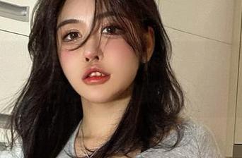 微密圈 – 来自于芷晴的作品，用棉袜开启日常造型的新篇章