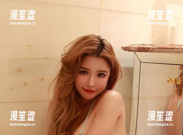 于芷晴 微密圈 - 在夜色的怀抱里,于芷晴的私拍成了暗藏的趣味