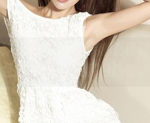 克拉女神 – 体操服与小芹的最新图集，不经意间流露出的那份热情。