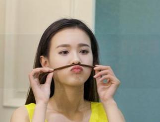 克拉女神 – 不得不说，忆之的定制女仆图集，简直丧心病狂。