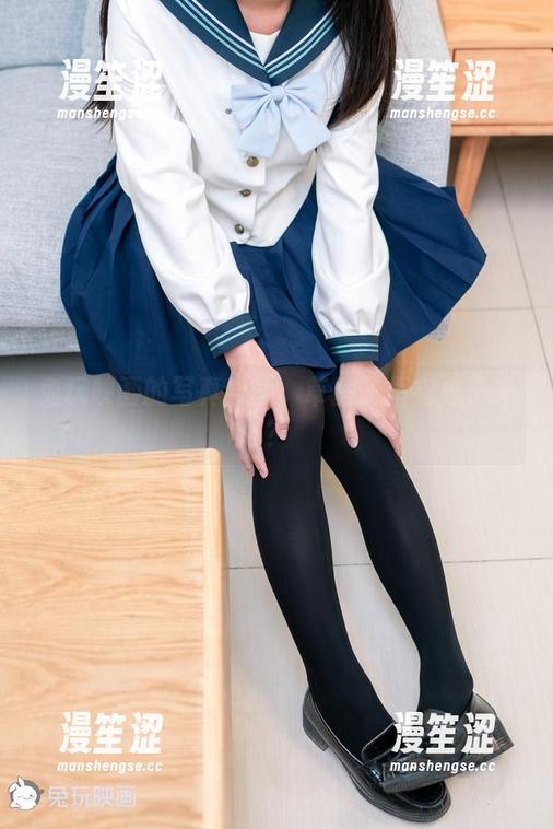 兔玩映画的写真合集：草房子里有兔子吗？