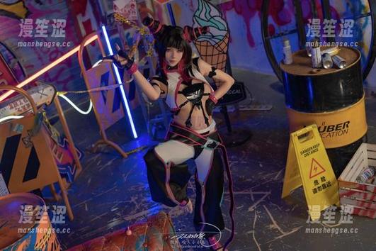 图片里的Twice，和咬人小小兔的互动