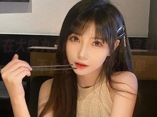 小心，在大肉丸Amiee的办公室看到的图片，不止是工作那么简单