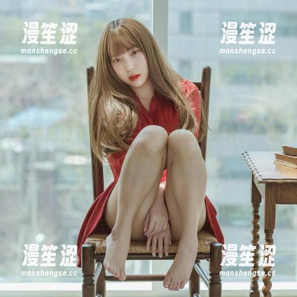 莫名期待姜仁卿(강인경)的免费照片，一定有些出乎意料的“秘密”。