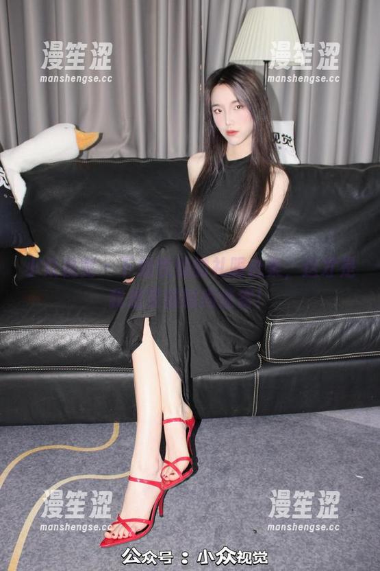 小众视觉-悦悦 小众视觉 - 下载悦悦的礼服合集,这才是我想要的时尚迷雾!