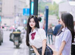 尤蜜荟 – 油亮的周琰琳LIN，探讨她全套作品的灵魂与野性！