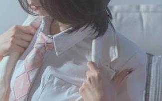 最新作品解读：岛田云溪的“心事”中有晴天的阴霾吗？