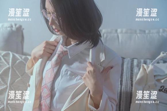 岛田云溪 最新作品解读:岛田云溪的“心事”中有晴天的阴霾吗?