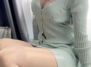 微密圈 – 在线等更新，徐莉芝和她的校园原图，任你挑选最爱的一张！