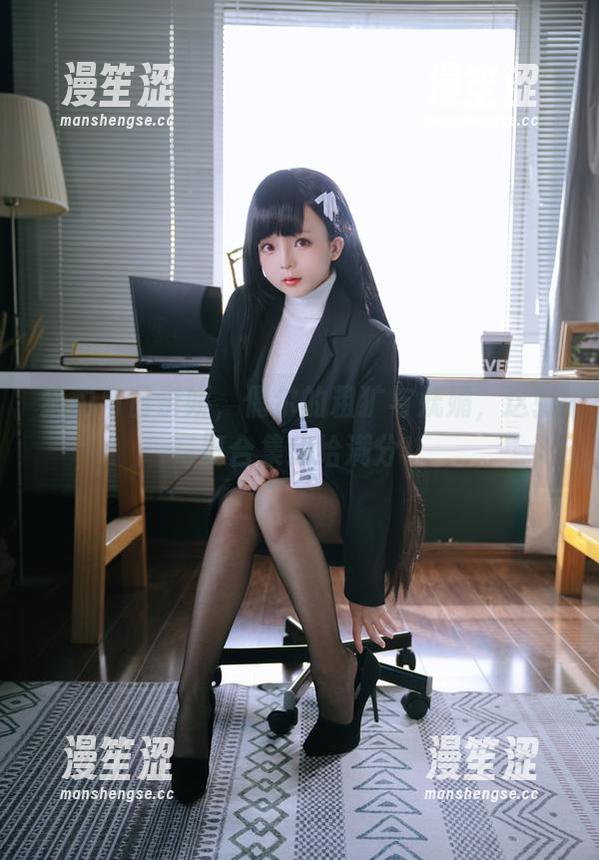 猎豹与日奈娇，偶尔的粗犷与妩媚，这张写真合集我给满分！