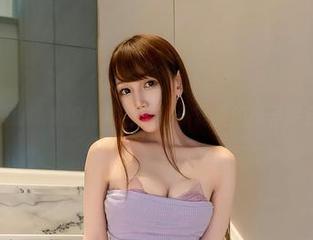 星野咪兔的棉袜私拍：小窝里的袜子聚会