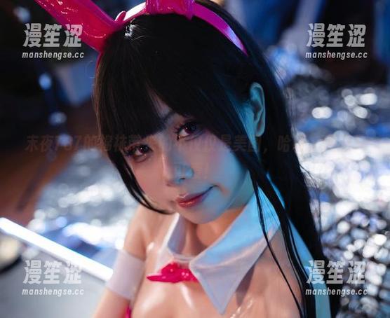 末夜787的棉袜带来的不仅仅是美图，哈哈，性感又可爱！