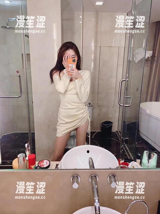 微密圈 - 来犒劳一下自己吧，翻阅林子琳喵这份令人愉悦的可爱美图合集。