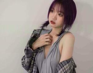 无圣光也能这么出彩，柒柒要乖哦的白裙图集真让人佩服