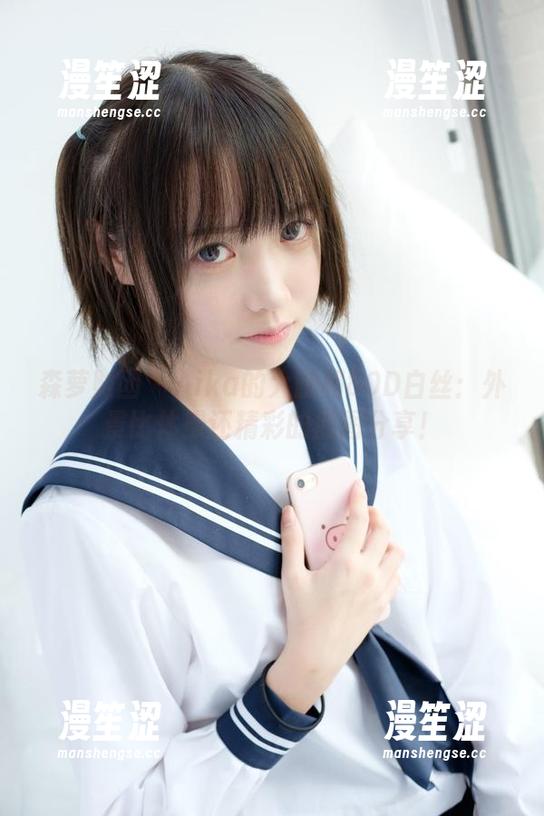 森萝财团-Aika 森萝财团 - Aika的大腿和80D白丝:外景比体操还精彩的原图分享!