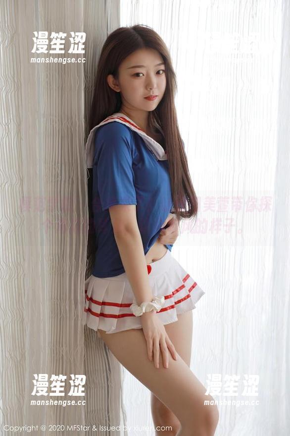 模范学院-欧阳美萱 模范学院 - 合集来了!让欧阳美萱带你探个海边的耳朵,认真听风的样子。