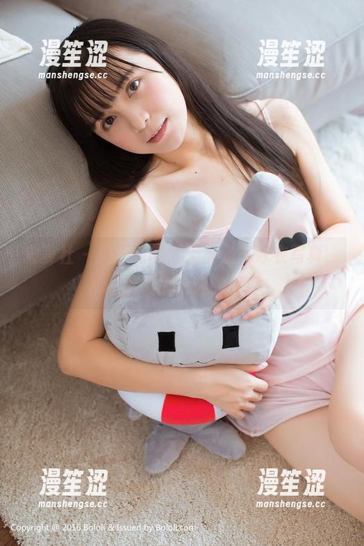 波萝社 - 王语纯的“无圣光”泳衣写真，让你忘了泳池的温度