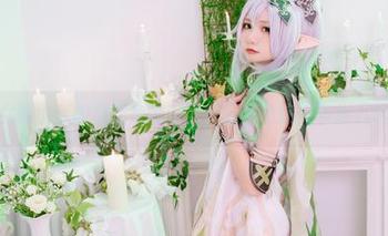 爆机少女喵小吉的最新套装写真，分享之前得多瞧几遍才行。