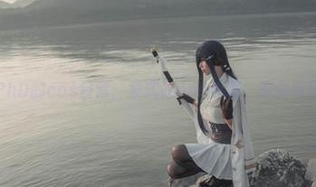 爱老师_PhD的cos日常：紫式部eno泳装，看似清纯的深水区