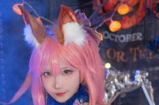 “狐萝卜呦”少女写真合集，是否能碰触到你的心？