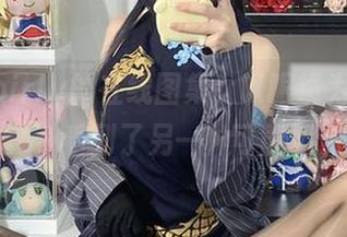 白栎Shirly的在线图集，以眼镜为核心，看到了另一种可能