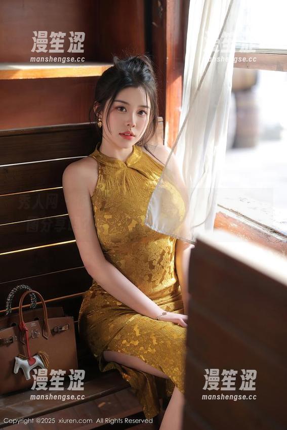 秀人网 - 你见过“油亮”版九千柒柒的原图分享吗？小心别被她的光辉晃到眼～