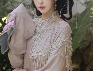 秀人网 – 警告！观看凌希儿甜心合集的图片，可能会导致无尽的可爱与欢乐！