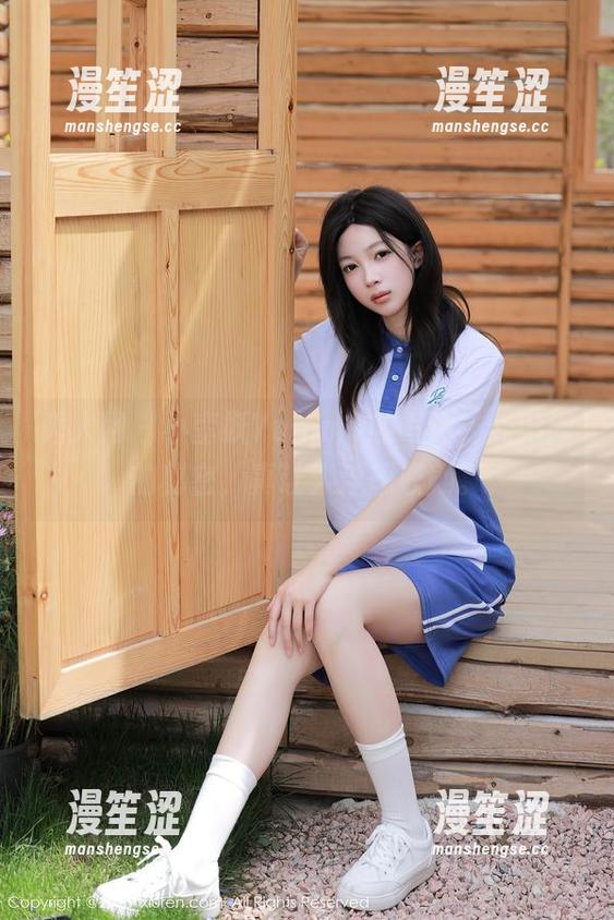 秀人网 - 小蛮妖Yummy的写真，光影间的秘密，真让人浮想联翩。