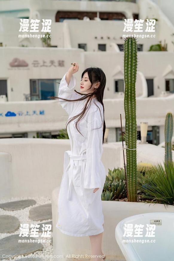 秀人网-小蛮妖_honey 秀人网 - 浴室里的小蛮妖_honey写真,光影之间,似乎豪无遮掩。